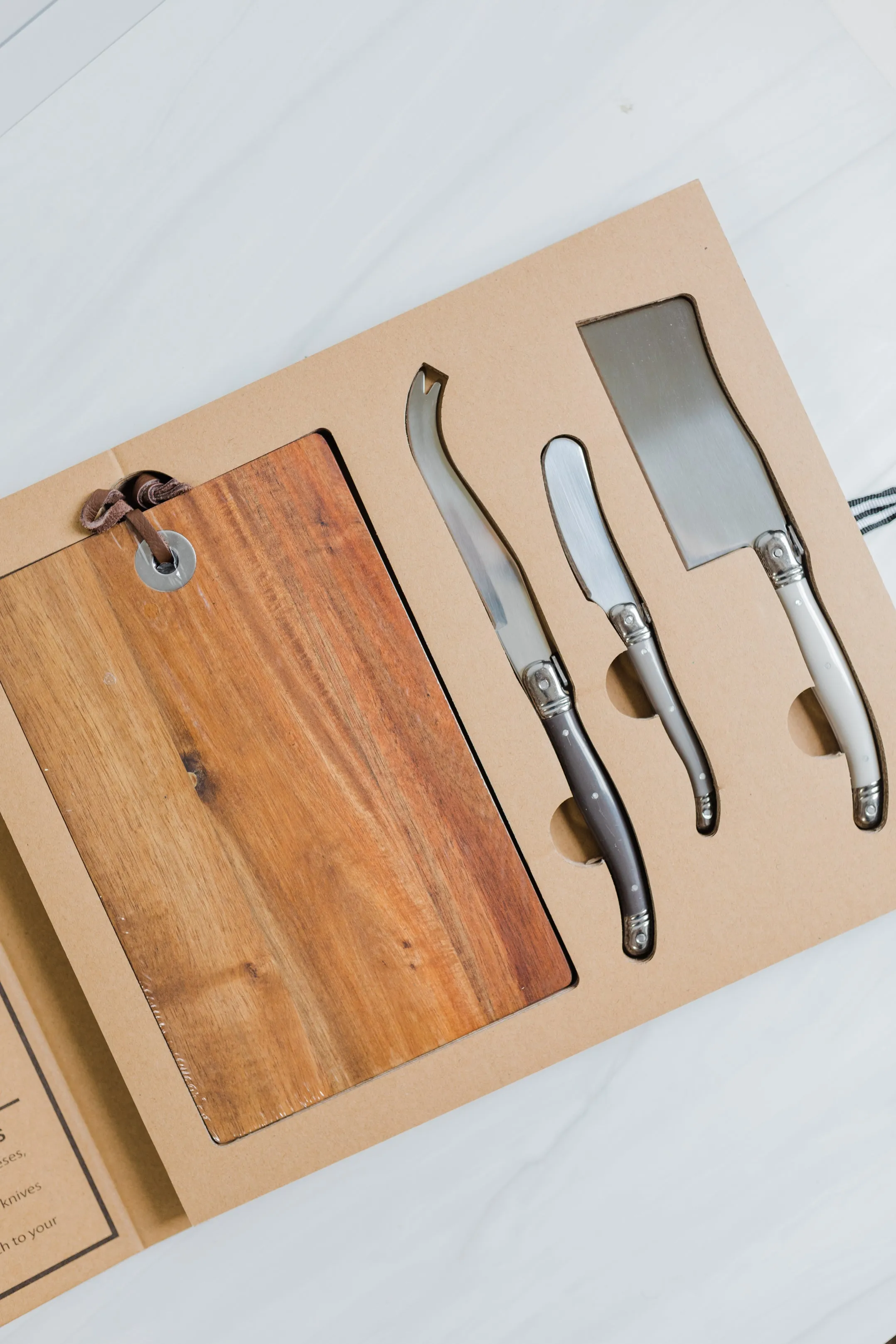 Acacia Cheese Board Knives Set