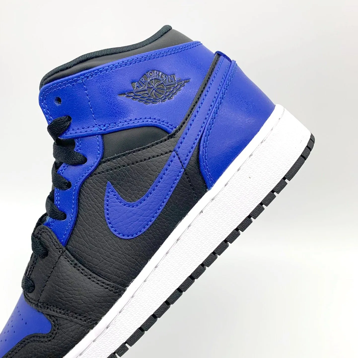 Jordan 1 Mid Hyper Royal