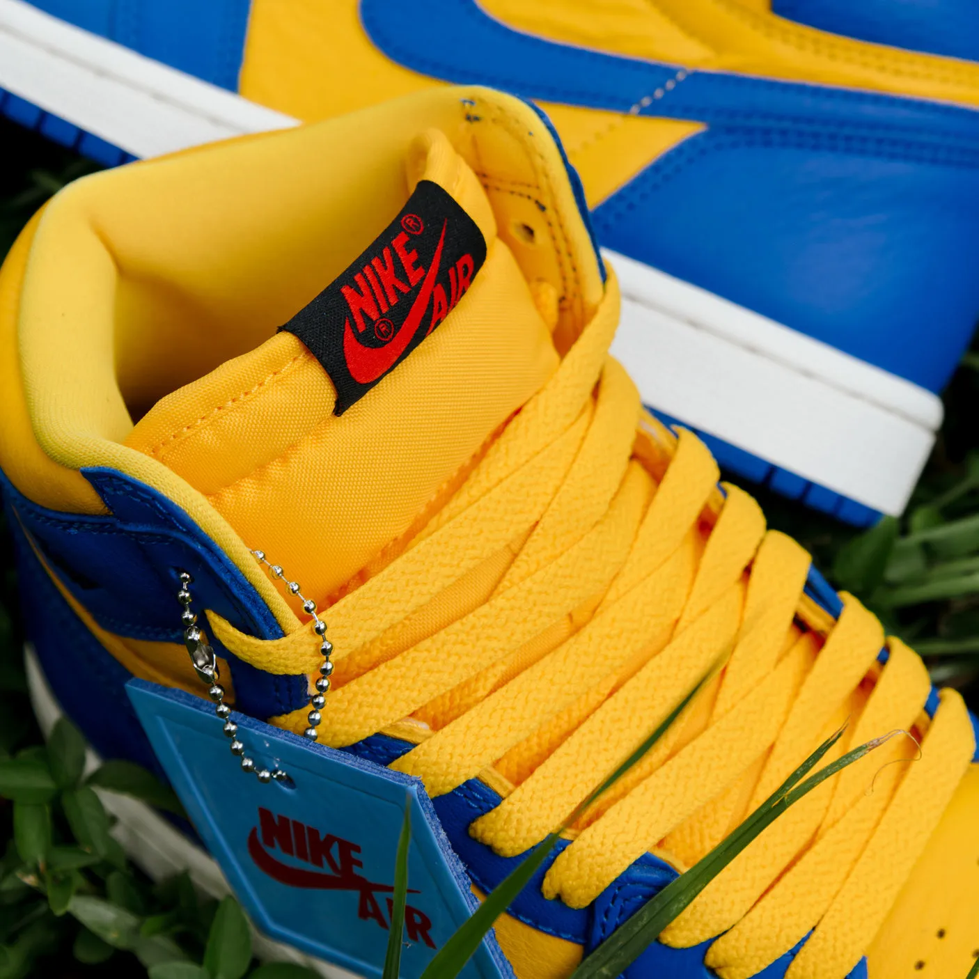 Nike Women's Air Jordan 1 Retro High OG "Reverse Laney" FD2596-700