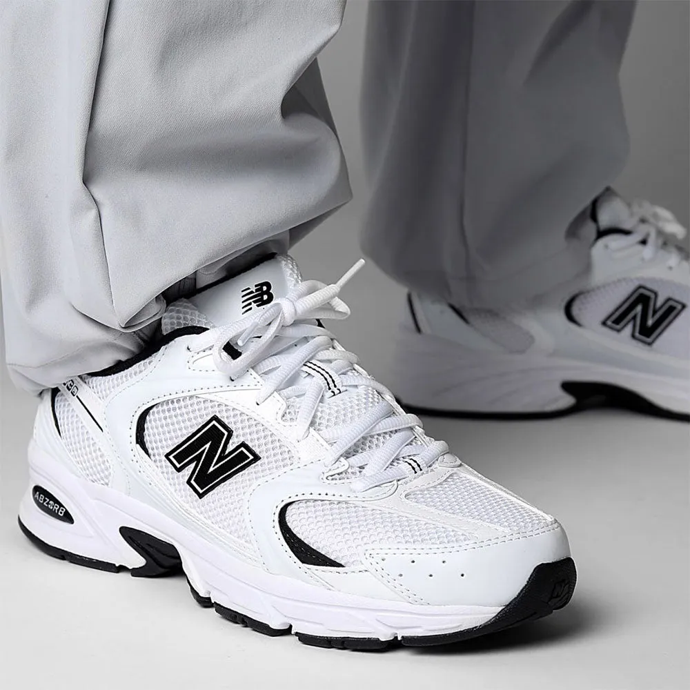 Scarpe Running NEW BALANCE Sneakers 530 in Tessuto Sintetico e Mesh colore Bianco e Nero